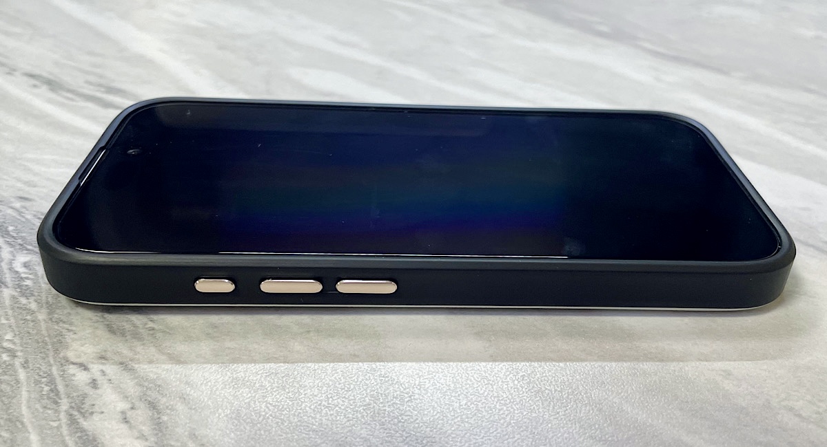 torras-ostand-q3-iphone-case-review-8