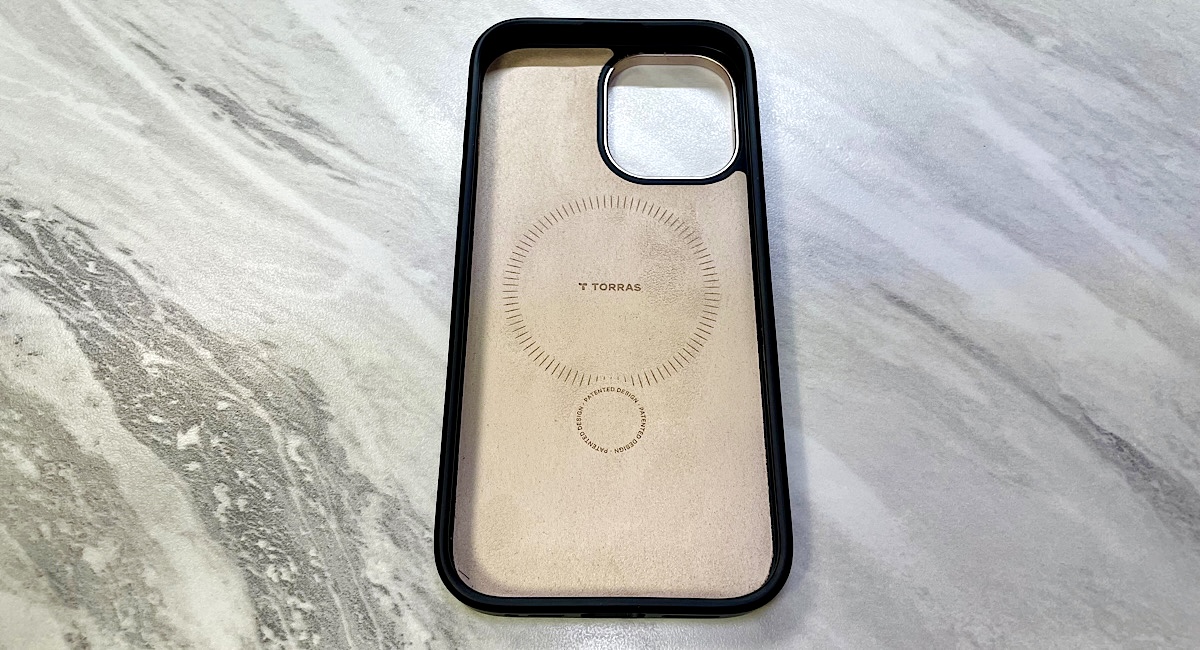 torras-ostand-q3-iphone-case-review-17